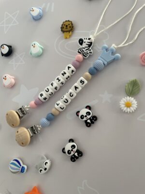 PORTACHUPETE PERSONALIZADO
LETRAS DE SILICONA BLANCAS