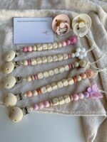 PORTACHUPETE PERSONALIZADO
Letras de silicona de color beige