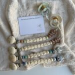 PORTACHUPETE PERSONALIZADO
Letras de silicona de color beige