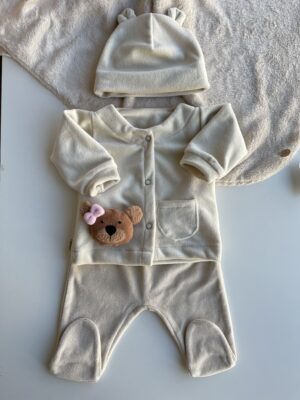 CONJUNTO DE PLUSH PEINADO “LUZ” 
CON APLIQUE: OSITA
Con ranita