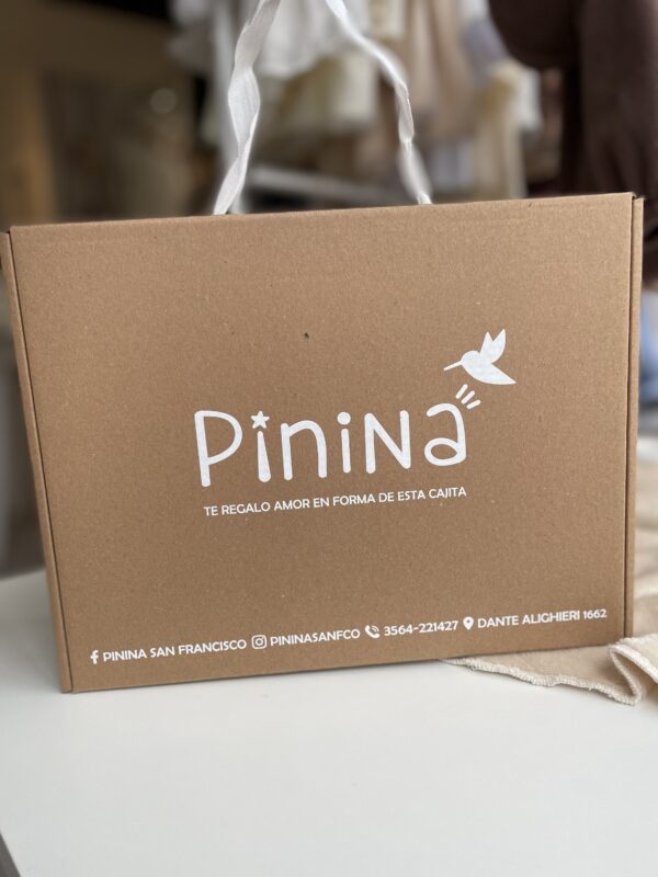 BOX DE NACIMIENTO “VALENTÍN” 
APLIQUES A ELECCIÓN