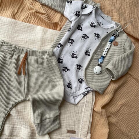 CONJUNTO DE CAMPERA Y PANTALÓN DE WAFFLE - BEIGE