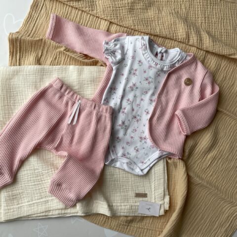CONJUNTO DE CAMPERA Y PANTALÓN DE WAFFLE - ROSA