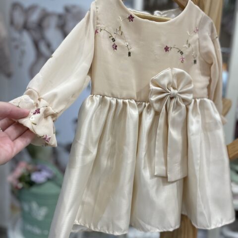 VESTIDO LOURDES
